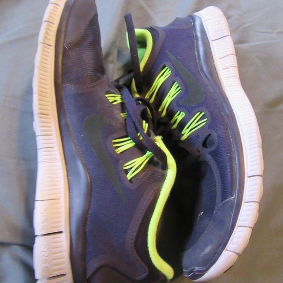 Womens Nike H2O Repel Free 5.0 Running Shoes Sz 7.5 - Picture 6 of 8